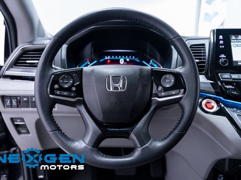 Used 2022 Honda Odyssey Elite image 16