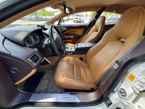 Used 2011 Aston Martin Rapide RWD image 23