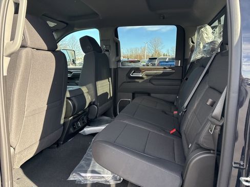 New 2026 GMC Sierra 2500 SLE w/ SLE Value Package; image 10