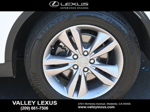 Used 2022 Acura MDX FWD image 11