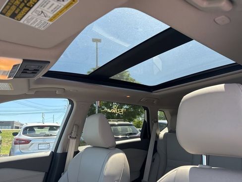 Certified 2023 Nissan Rogue SL AWD/4WD image 16