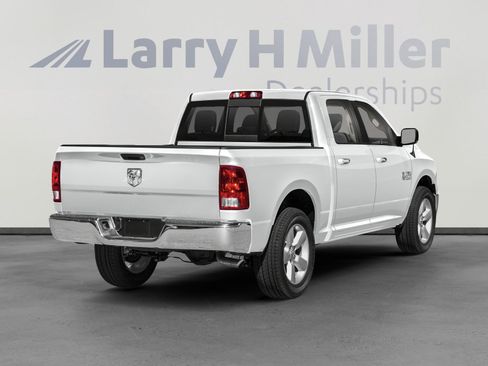 Used 2022 RAM 1500 Classic SLT w/ Electronics Group AWD/4WD image 2