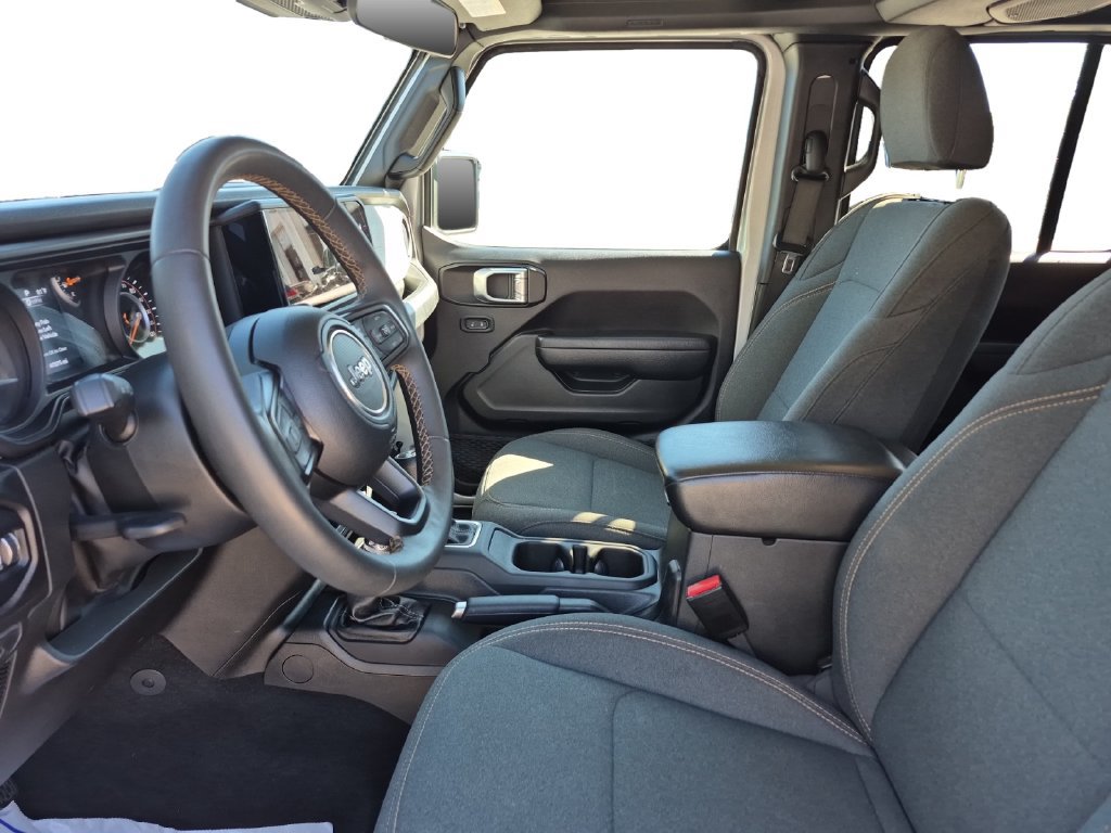 Used 2024 Jeep Wrangler Unlimited Sport AWD/4WD image 9
