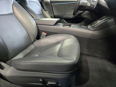 Used 2024 Tesla Model 3 Standard Range RWD image 7