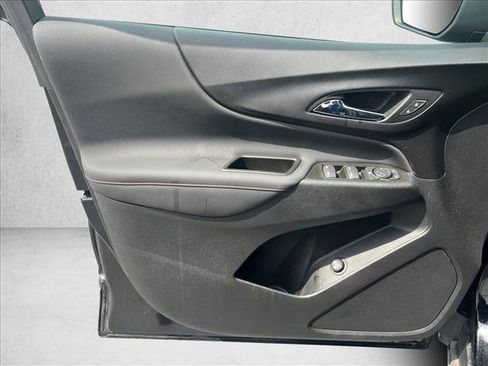 Used 2023 Chevrolet Equinox RS image 11