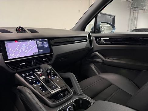 Certified 2019 Porsche Cayenne S AWD/4WD image 15