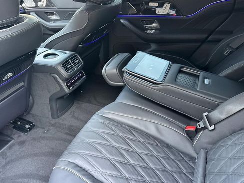 New 2026 Mercedes-Benz Maybach GLS 600 4MATIC image 21