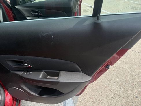 Used 2013 Chevrolet Cruze LT FWD image 15