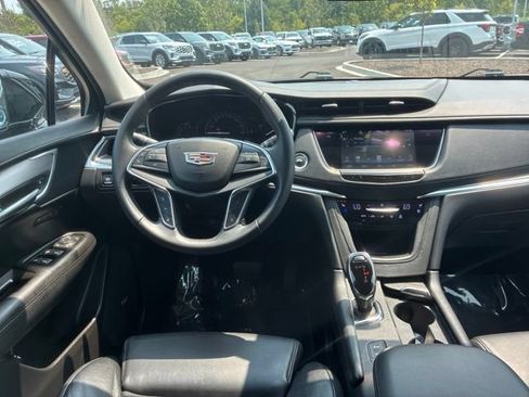 Used 2017 Cadillac XT5 Premium Luxury AWD/4WD image 22