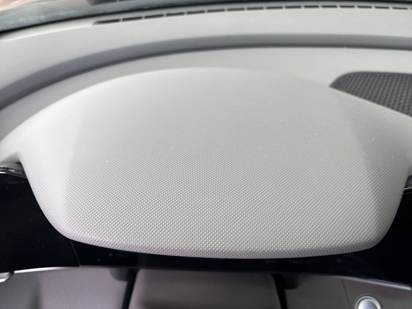 Used 2025 Hyundai Elantra SEL FWD image 34