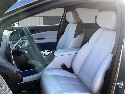 New 2027 Cadillac Optiq Luxury RWD image 9