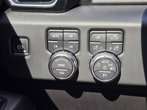 Used 2024 GMC Sierra 1500 Denali AWD/4WD image 22