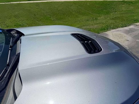Used 2022 Chevrolet Camaro LT RWD image 27