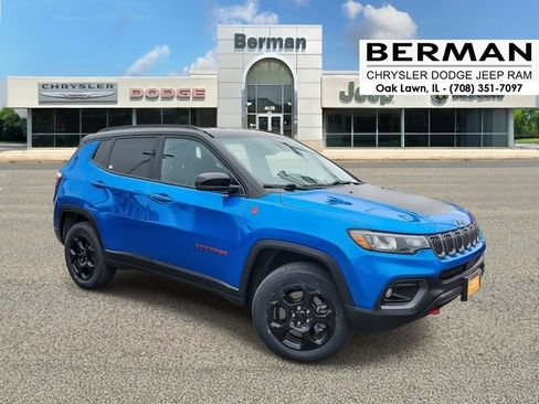 Used 2023 Jeep Compass Trailhawk AWD/4WD image 1