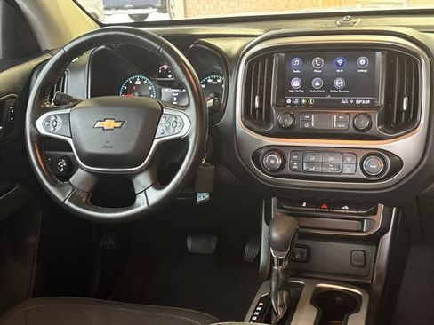 Used 2022 Chevrolet Colorado LT w/ LT Convenience Package image 15