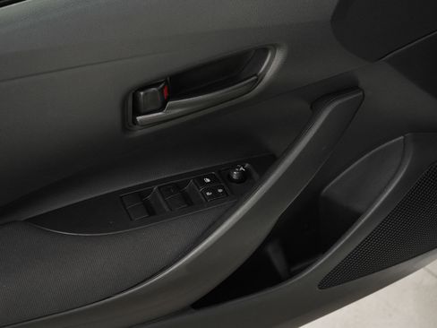 Used 2026 Toyota Corolla LE w/ LE Premium Package image 19