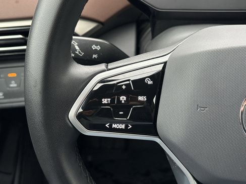 Used 2023 Volkswagen ID.4 Pro image 25