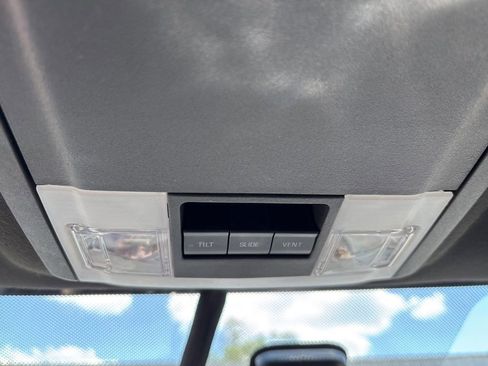 Used 2017 Ford Expedition Platinum RWD image 10