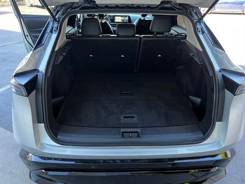 Used 2023 Nissan Ariya AWD image 22