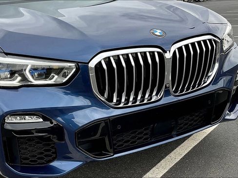 Used 2019 BMW X5 xDrive50i w/ M Sport Package AWD/4WD image 32