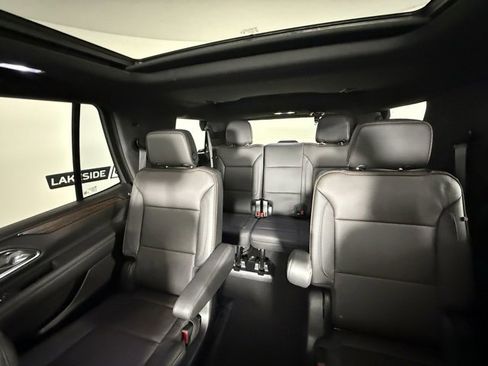 Used 2023 Chevrolet Tahoe High Country image 34