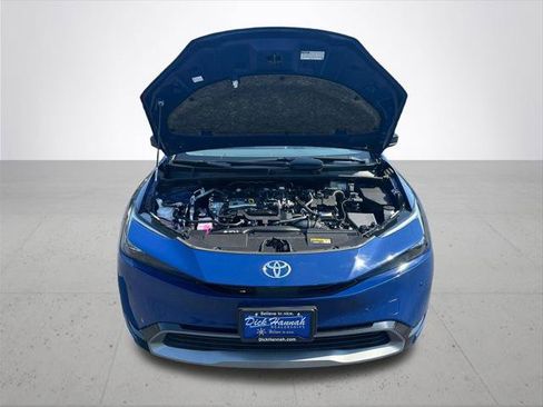 Certified 2024 Toyota Prius XLE FWD image 5