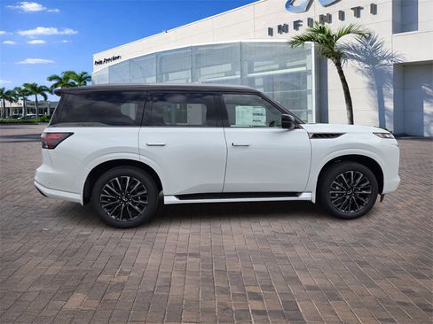 New 2026 INFINITI QX80 Autograph w/ Premium Cargo Package image 8