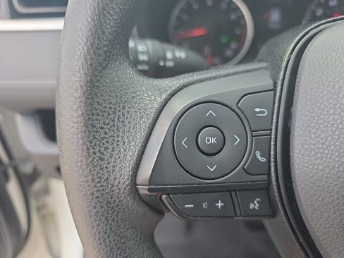 Used 2020 Toyota RAV4 XLE w/ All Weather Liner Package AWD/4WD image 17