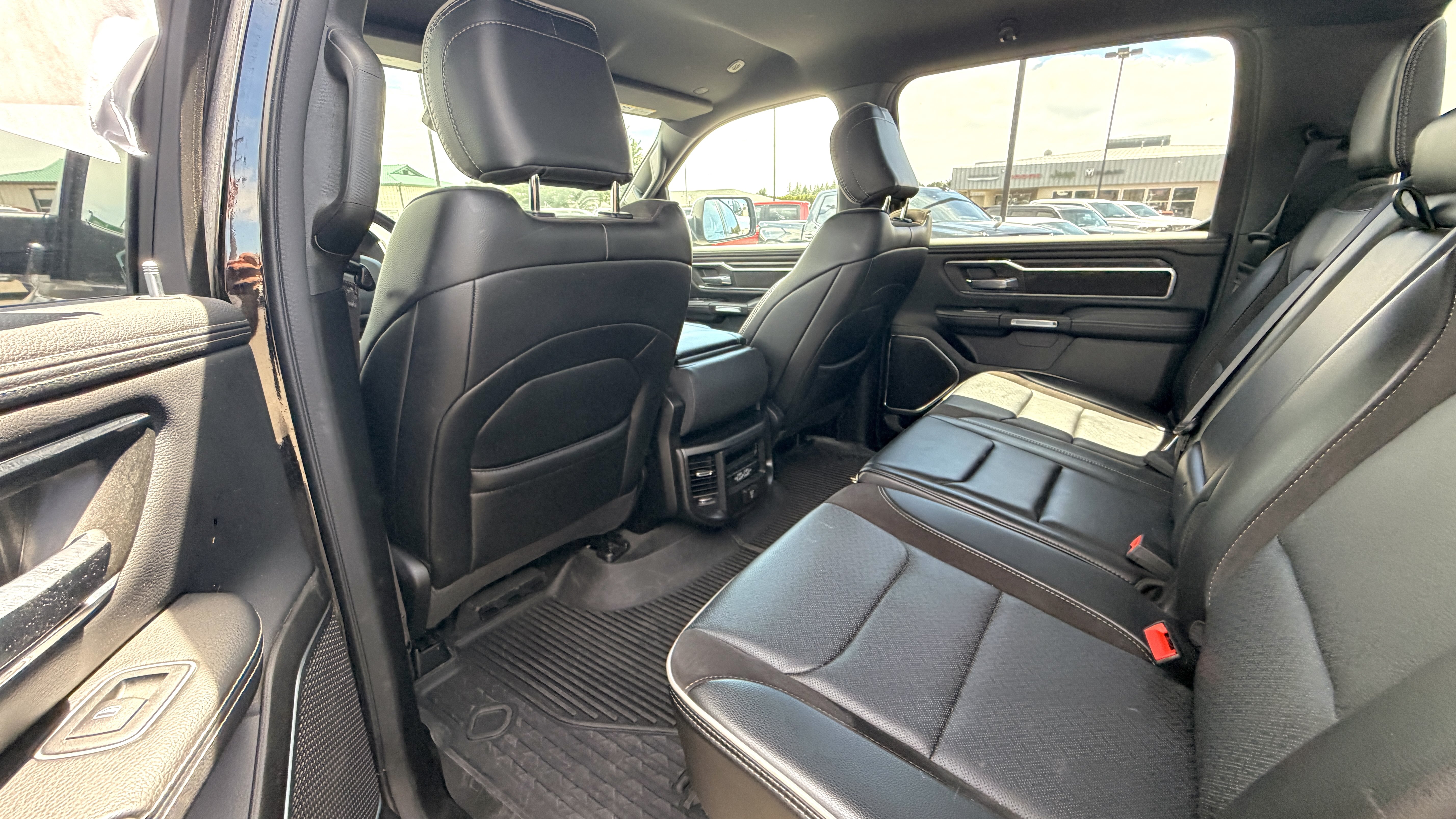 Used 2024 RAM 1500 Laramie w/ Off Road Group AWD/4WD image 18