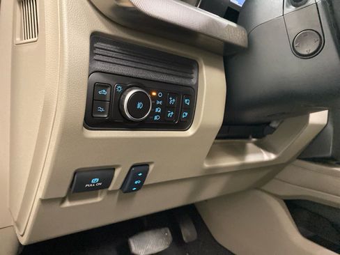 New 2026 Ford F350 Platinum w/ Platinum Plus Package AWD/4WD image 19