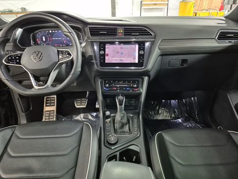 Used 2024 Volkswagen Tiguan SEL R-Line AWD/4WD image 21