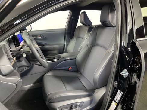 New 2026 Toyota Crown XLE image 12