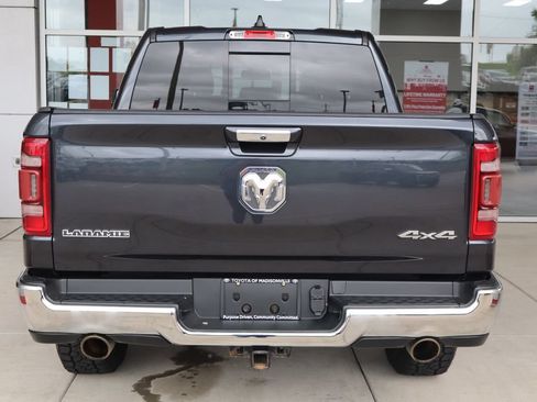 Used 2019 RAM 1500 Laramie AWD/4WD image 7
