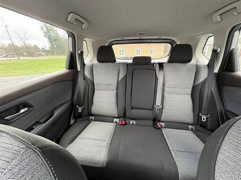 Used 2021 Nissan Rogue SV image 31