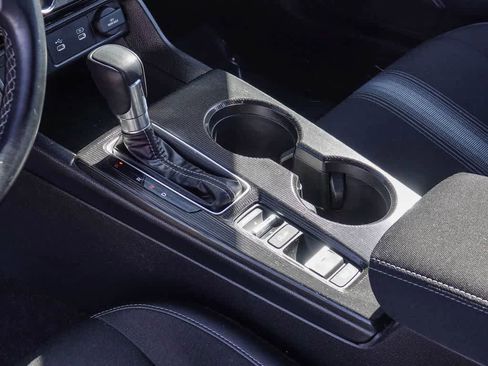 Used 2025 Honda Civic Sport image 18