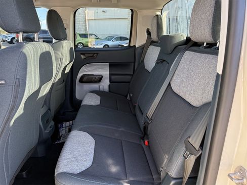 Certified 2025 Ford Maverick XLT image 25