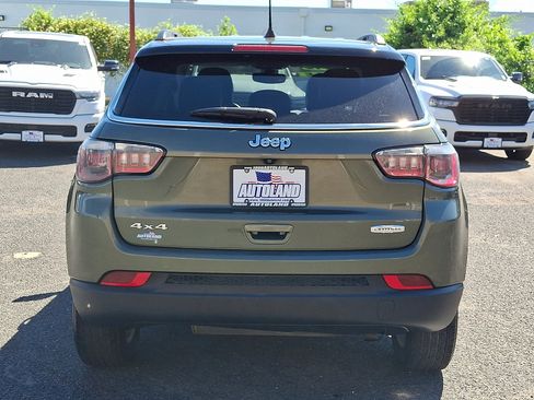 Used 2019 Jeep Compass Latitude w/ Popular Equipment Group AWD/4WD image 6