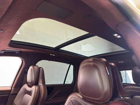 Used 2020 Lincoln Aviator Black Label w/ Dynamic Handling Package image 33