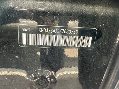 Used 2019 Kia Soul ! FWD image 6