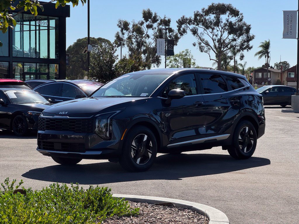 Used 2026 Kia Sportage LX FWD image 5