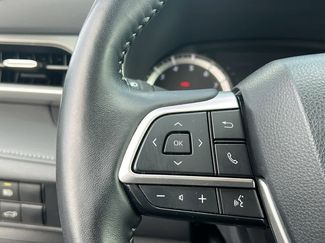 Used 2022 Toyota Highlander XLE video 1