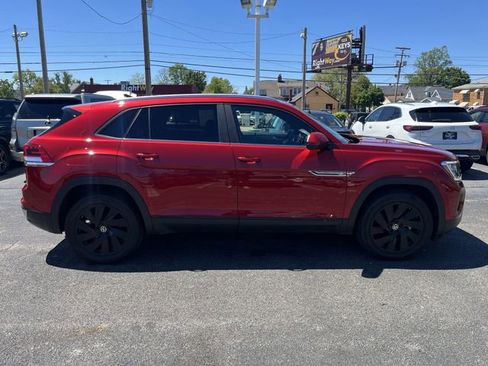 Used 2024 Volkswagen Atlas Cross Sport SE w/ Panoramic Sunroof Package AWD/4WD image 11