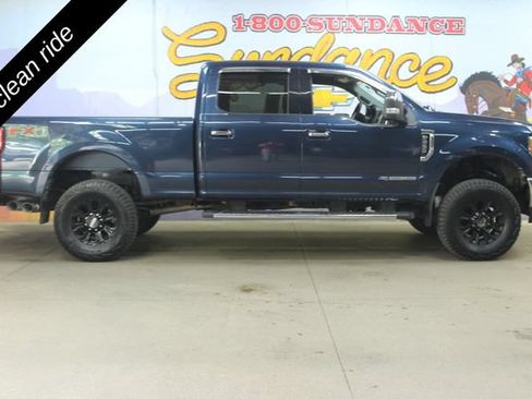 Used 2017 Ford F250 XLT w/ XLT Premium Package AWD/4WD image 1