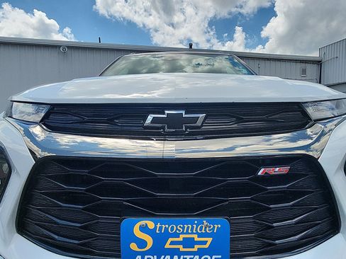 Used 2023 Chevrolet TrailBlazer RS w/ Sun and Liftgate Package AWD/4WD image 14