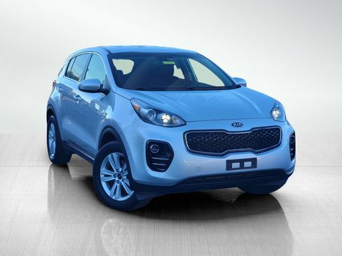 Certified 2019 Kia Sportage LX image 3