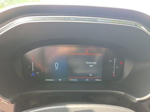 Used 2025 Ford Escape ST-Line AWD/4WD image 4
