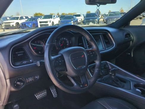 Used 2016 Dodge Challenger R/T Plus image 2