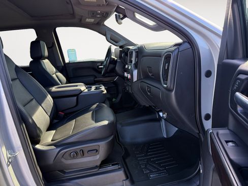 Used 2019 GMC Sierra 1500 SLT w/ SLT Premium Package AWD/4WD image 19