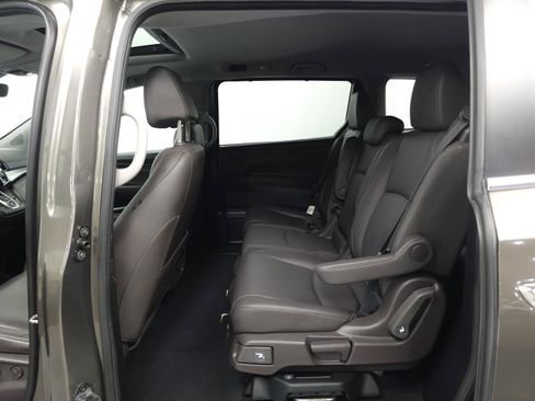 Used 2019 Honda Odyssey EX-L image 5
