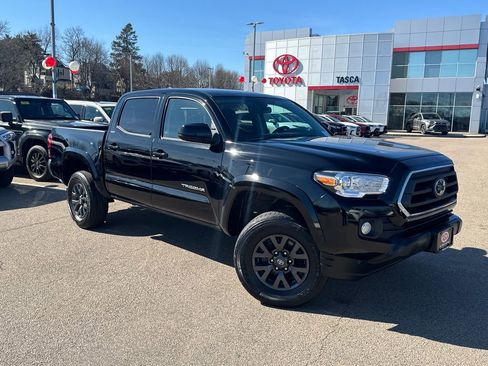 Used 2023 Toyota Tacoma SR5 AWD/4WD image 1